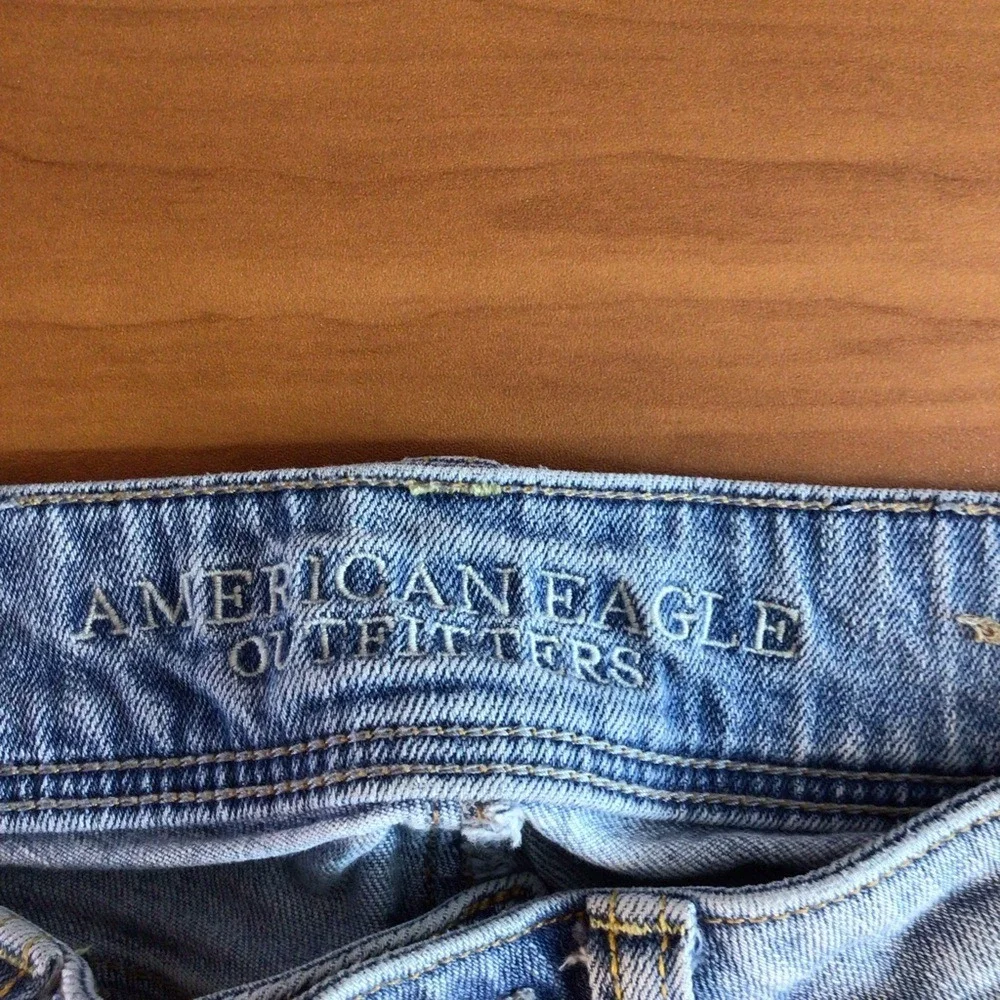 SALE American Eagle Outfitters Skinny Crop Stretch Jeans Distressed‎ Size 4 - Picture 3 of 7